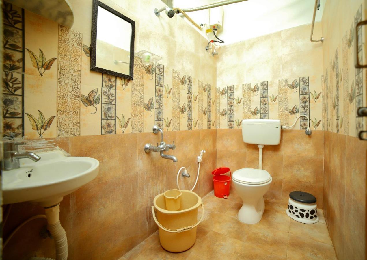 Truelife Homestays - Alamelu Avenue - Fully Furnished Ac 2Bhk Apartments In Tirupati - Walkable To Restaurants & Super Market - Fast Wifi - Kitchen - Easy Access To Airport, Railway Station, Sri Padmavathi & Tirumala Temple المظهر الخارجي الصورة