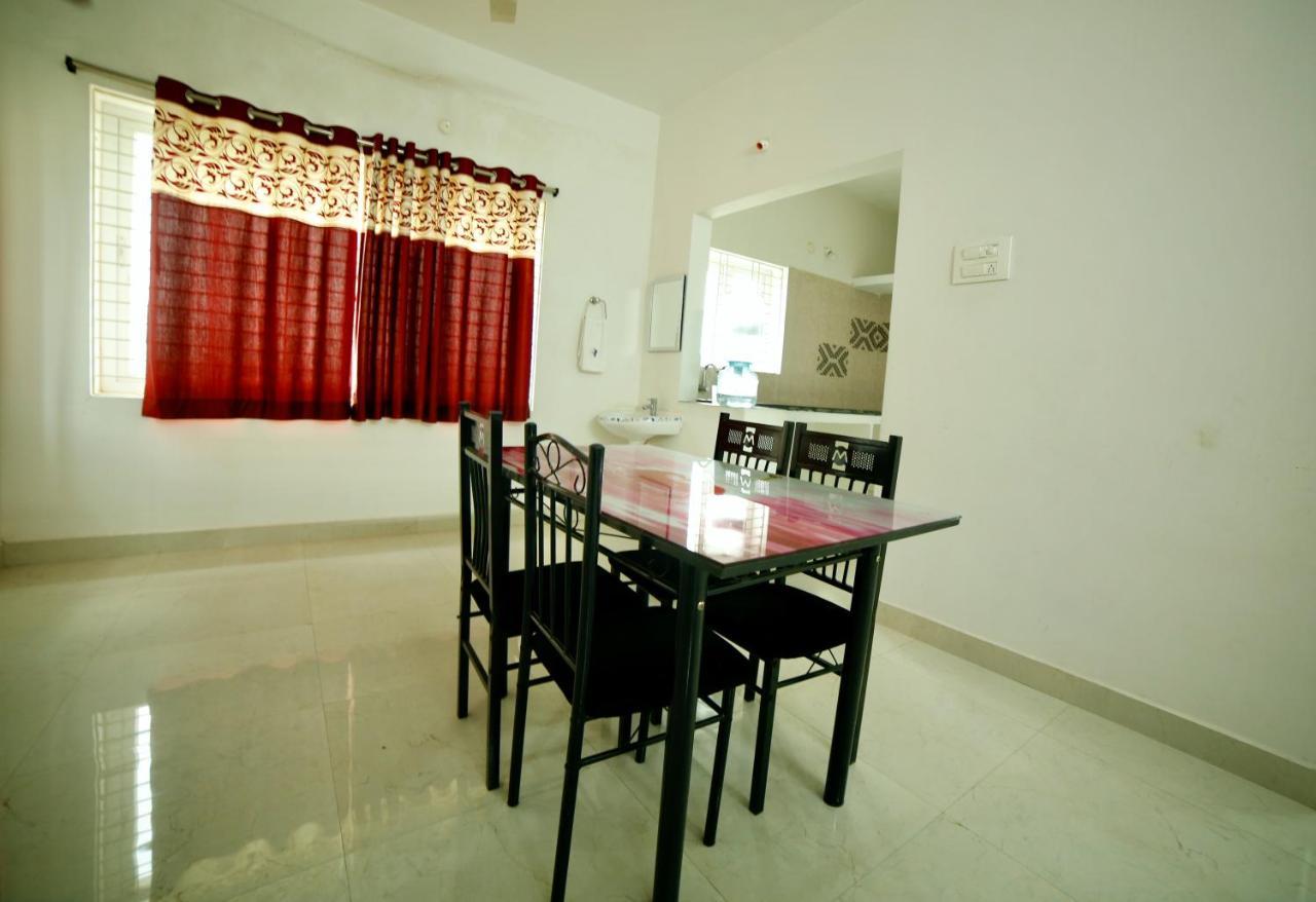 Truelife Homestays - Alamelu Avenue - Fully Furnished Ac 2Bhk Apartments In Tirupati - Walkable To Restaurants & Super Market - Fast Wifi - Kitchen - Easy Access To Airport, Railway Station, Sri Padmavathi & Tirumala Temple المظهر الخارجي الصورة